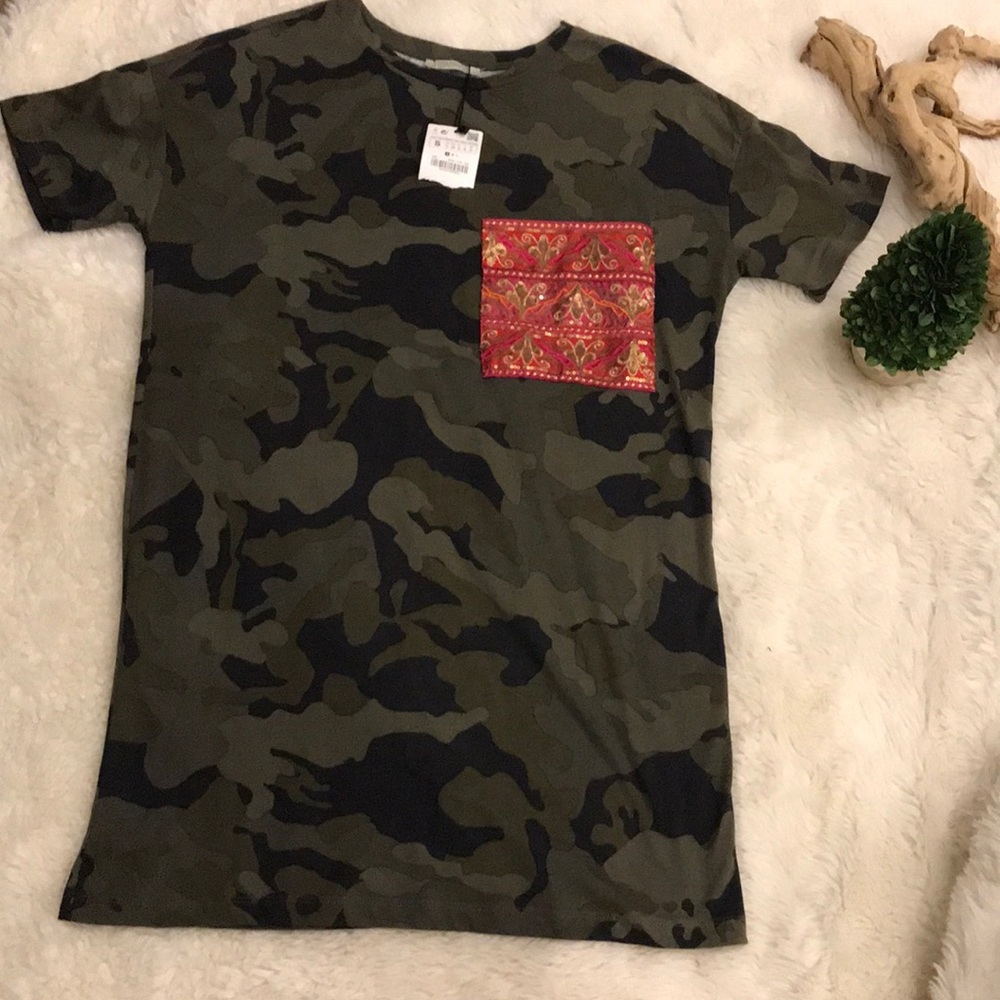 Brand new Zara T-shirt with sequin pocket detail